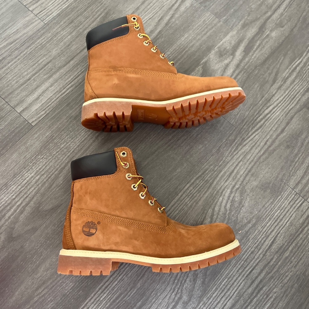 Timberland Premium Boots - Picture 4 of 6